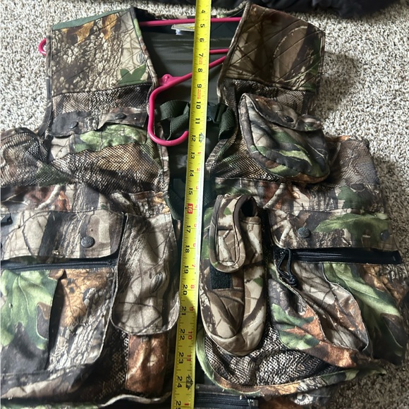 Fieldline Hunting Vest with padded seat - Picture 6 of 11